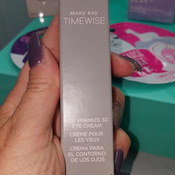 Mask and Skin Care 11 piece bundle - Picture 5 of 8